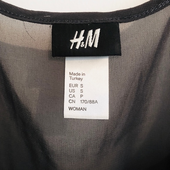 H&M Ruffled Dress - Picture 3 of 3